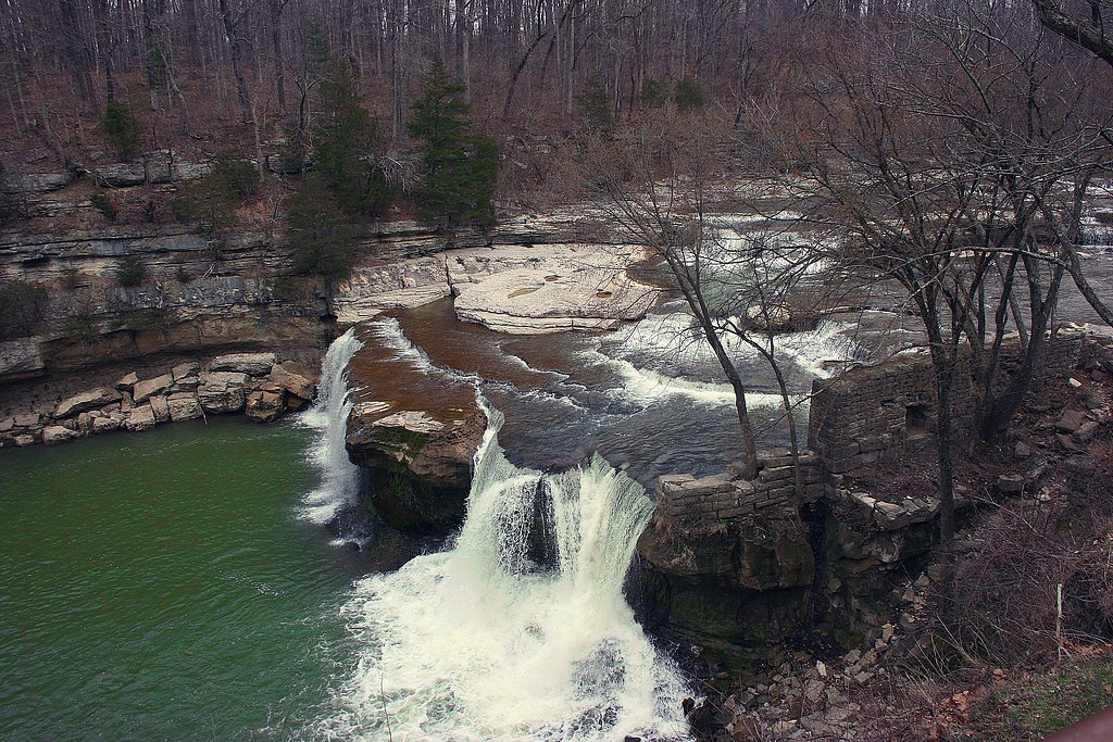 Upper Cataract Falls waterfall