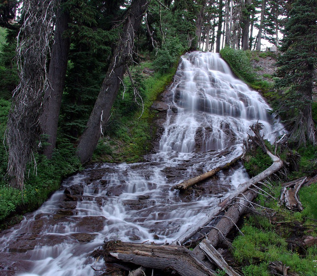 Umbrella Falls waterfall