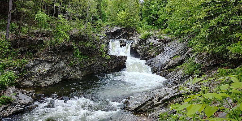 Twin Falls waterfall