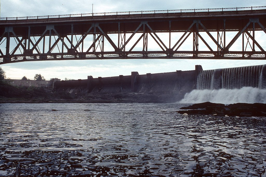 Turners Falls waterfall