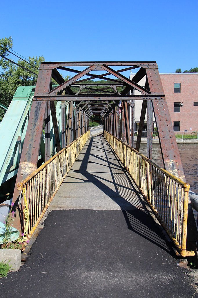 Turners Falls waterfall