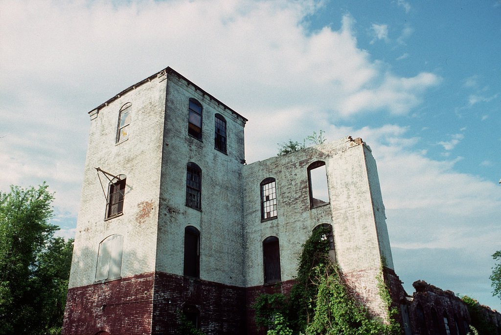 Turners Falls waterfall