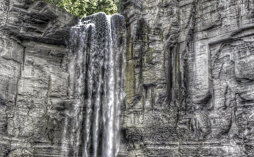 Tompkins Falls waterfall