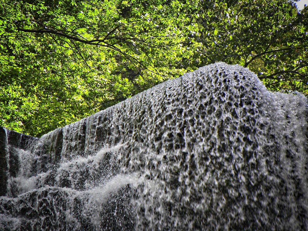 Tompkins Falls waterfall