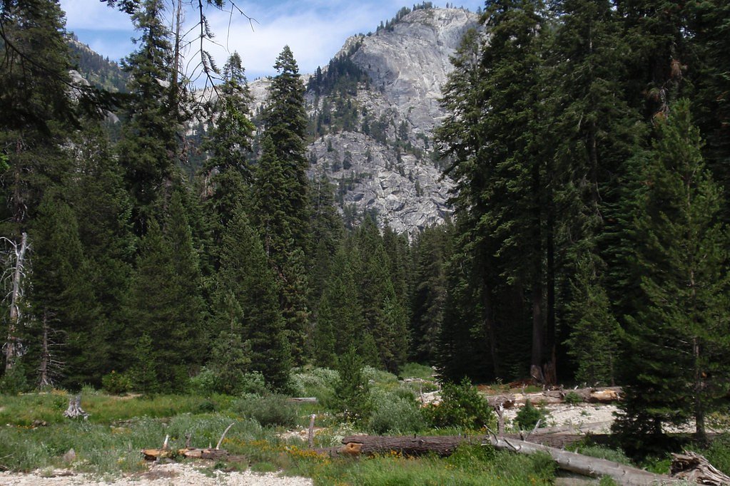 Tokopah Falls waterfall