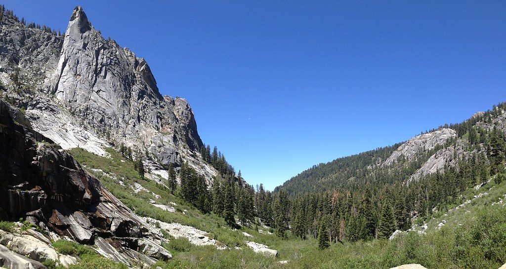 Tokopah Falls waterfall