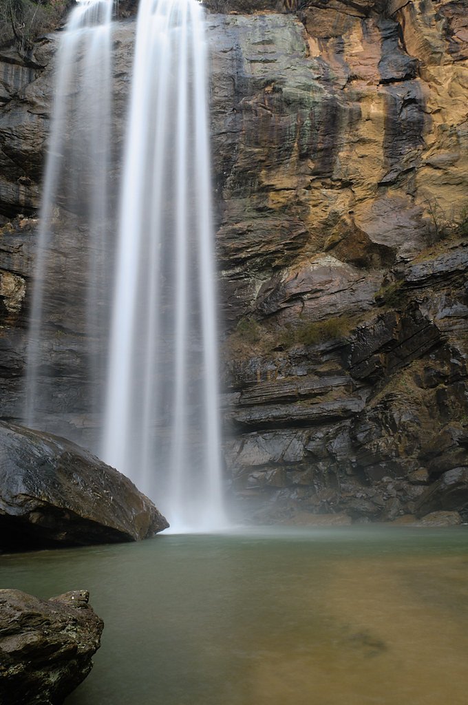 Toccoa Falls waterfall