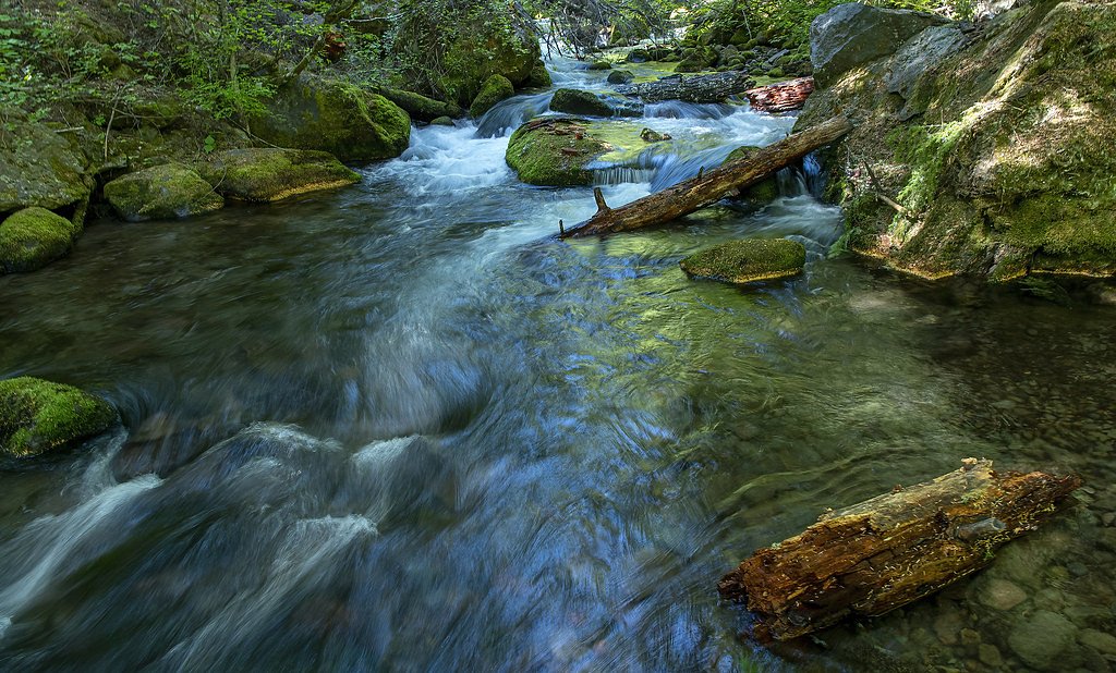 Tamanawas Falls waterfall
