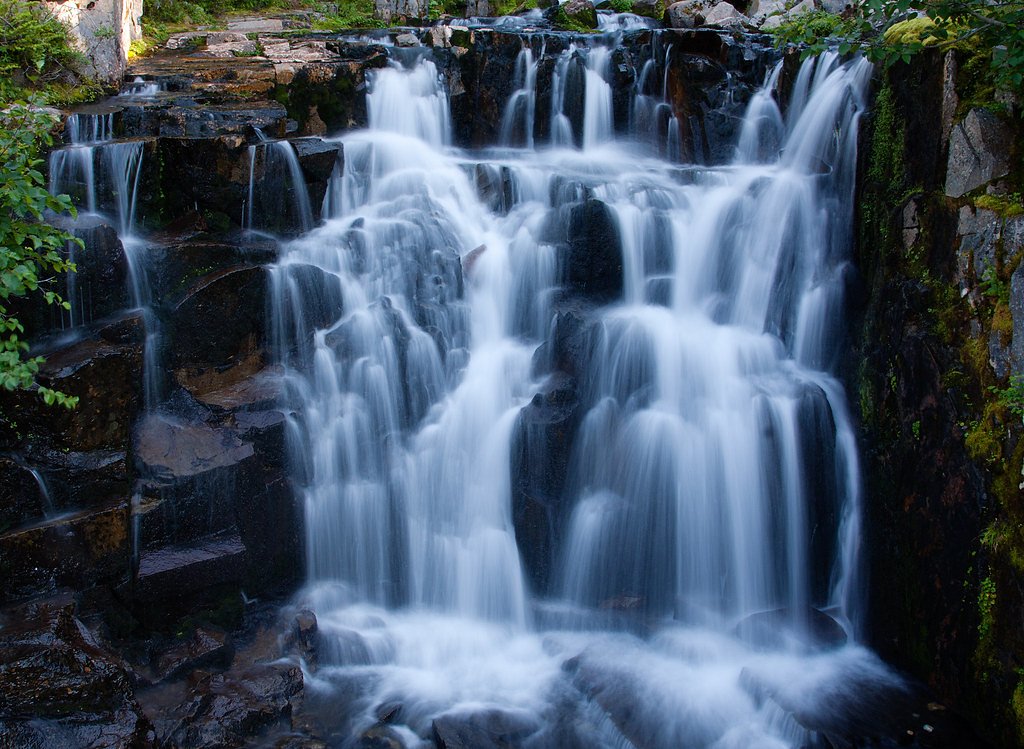 Sunbeam Falls waterfall