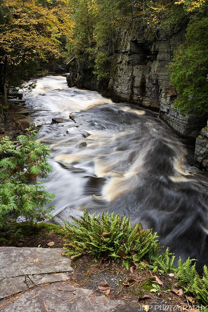 Sturgeon Falls waterfall