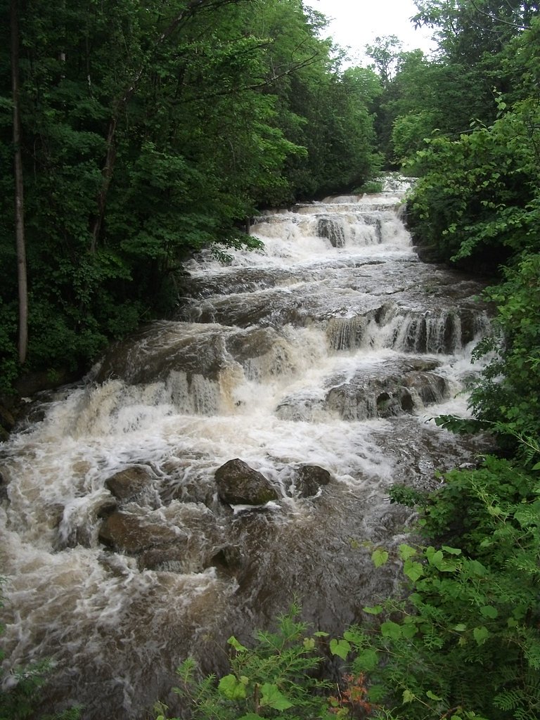 Stockbridge Falls waterfall