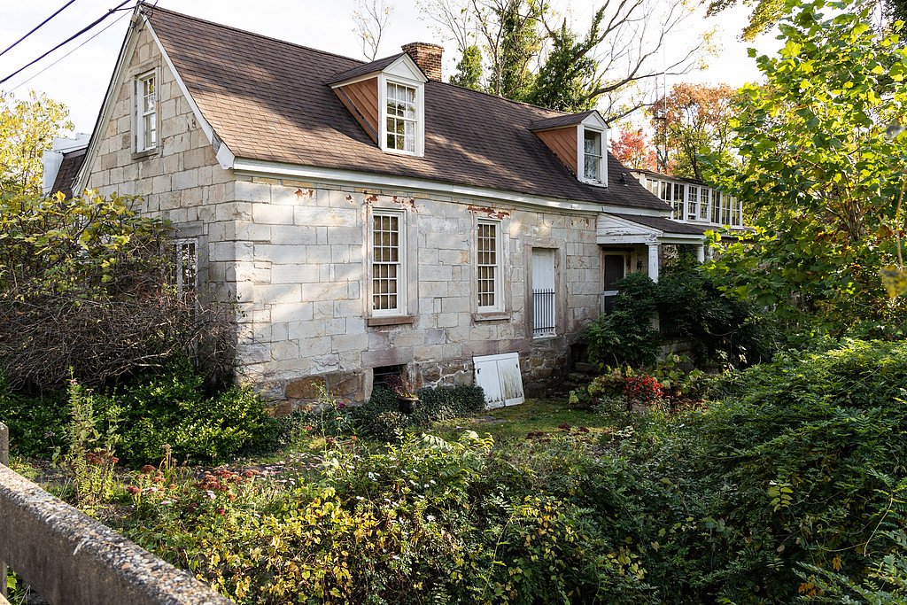 Stafford Falls waterfall