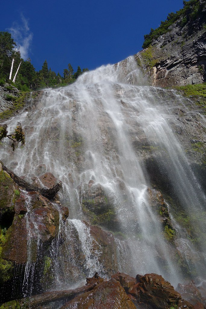 Spray Falls waterfall