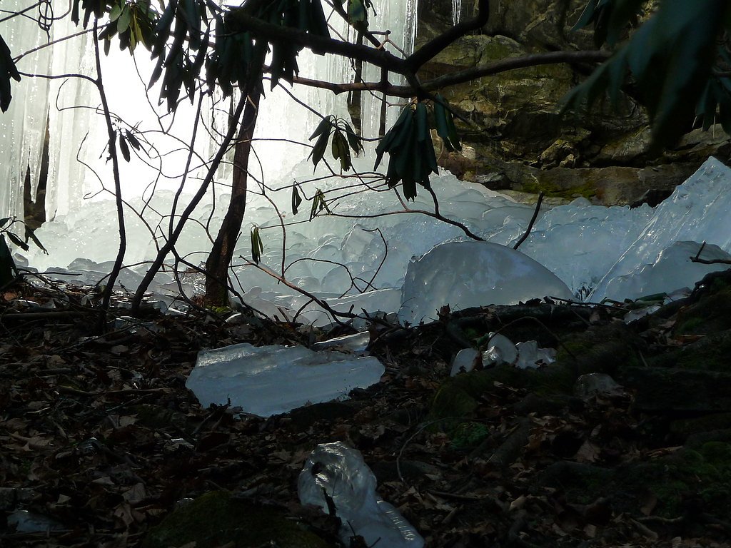 Spoonauger Falls waterfall