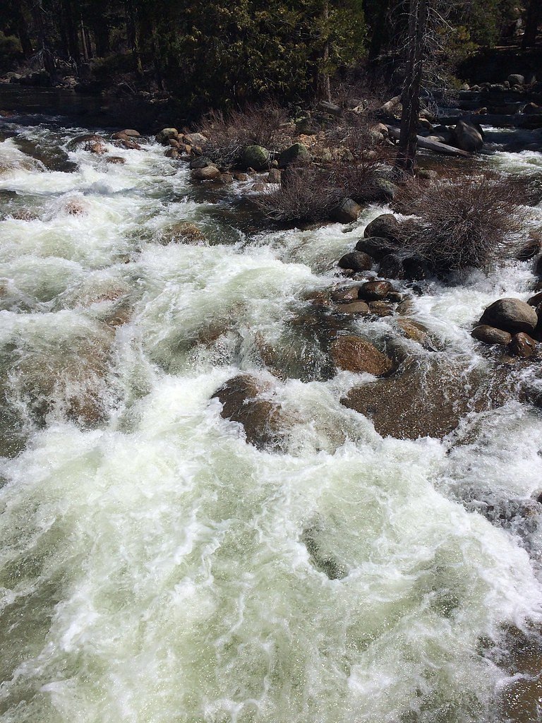Snow Creek Falls waterfall