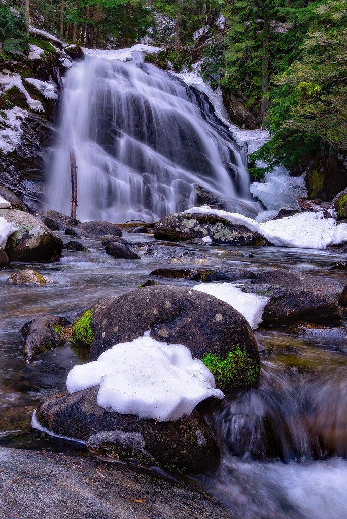 Snow Creek Falls waterfall