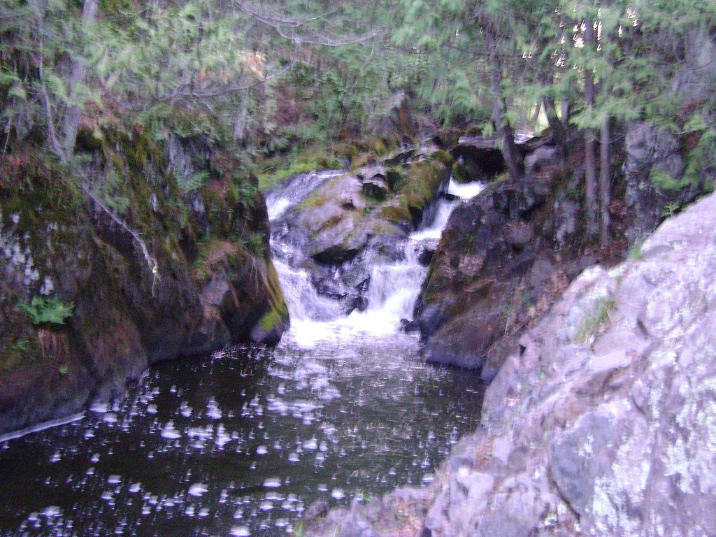 Smalley Falls waterfall
