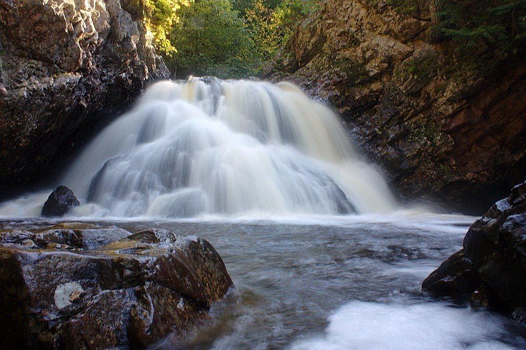 Waddell Falls waterfall