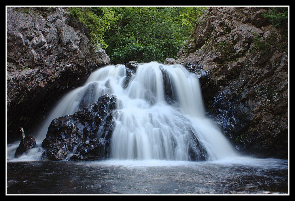 Waddell Falls waterfall