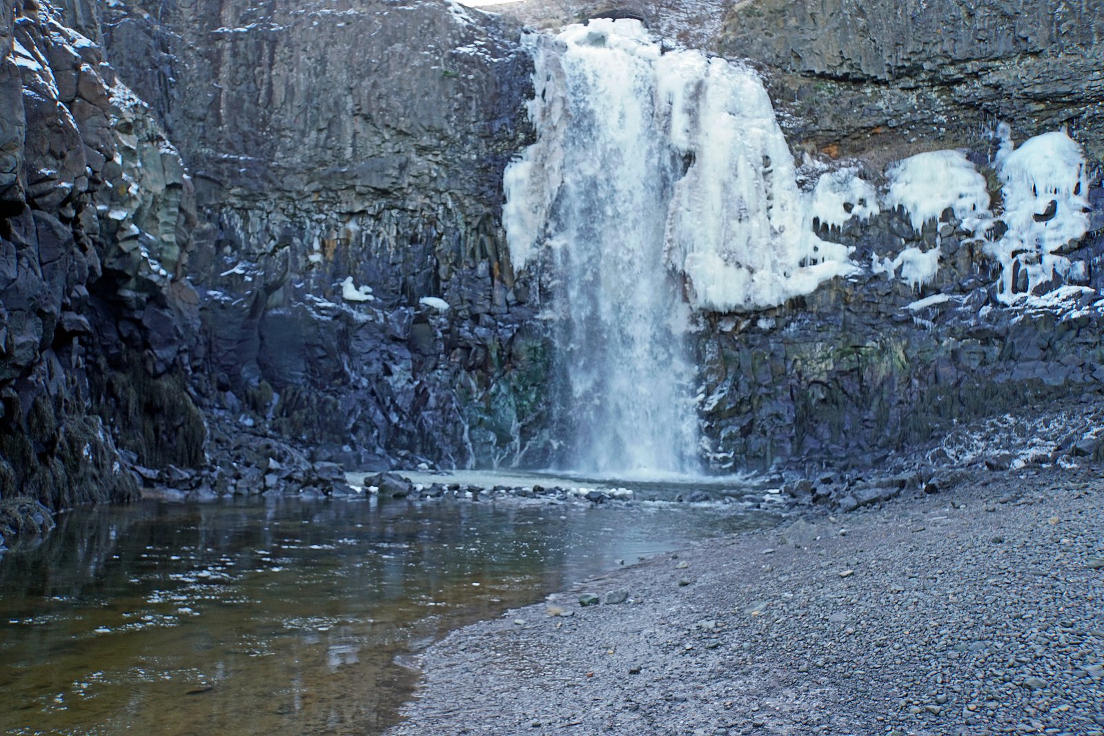 Baxter Harbour Falls waterfall