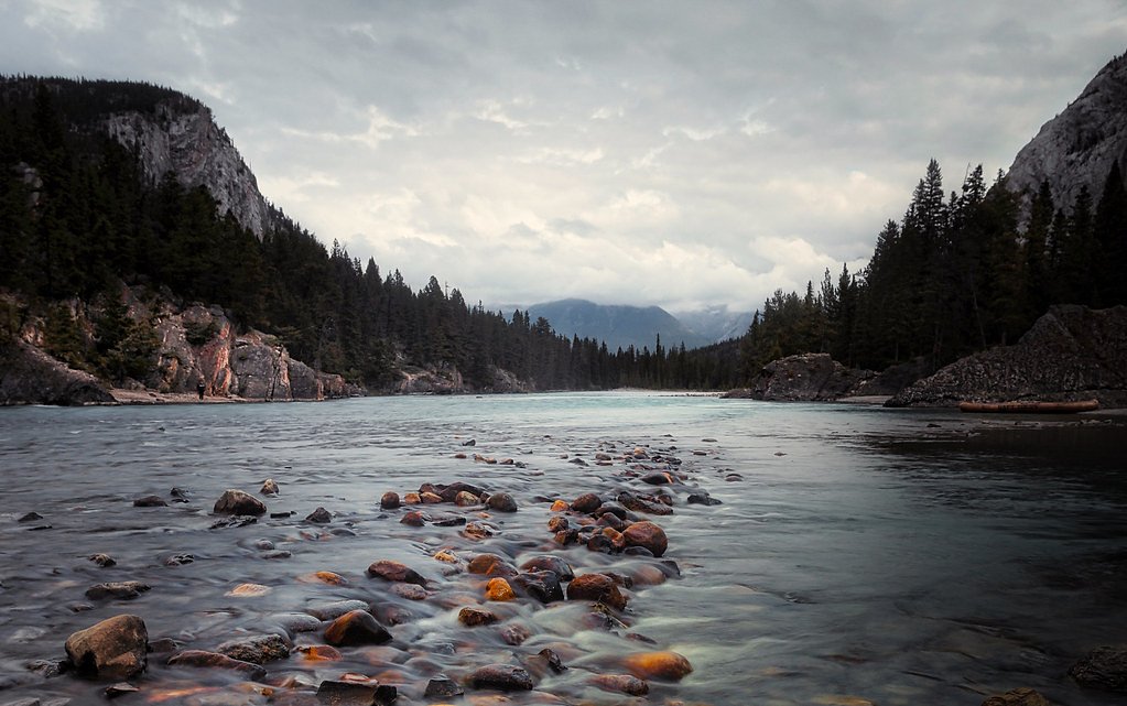Bow Falls waterfall