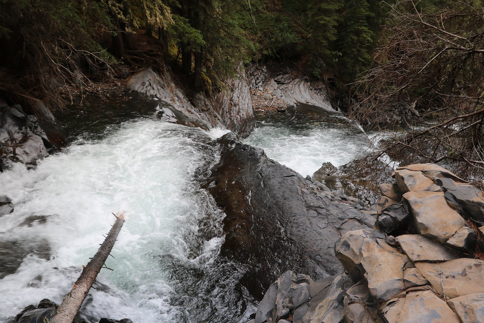 Lower Spray Falls waterfall