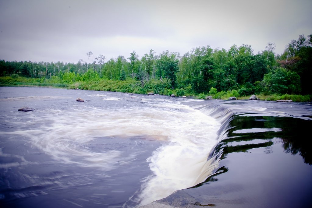 Rainbow Falls waterfall