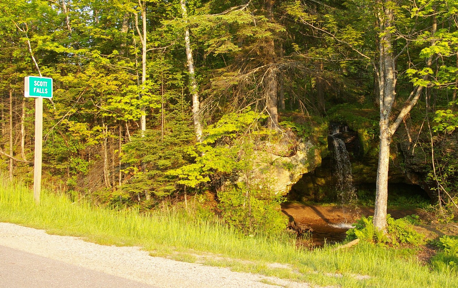 Scott Falls waterfall