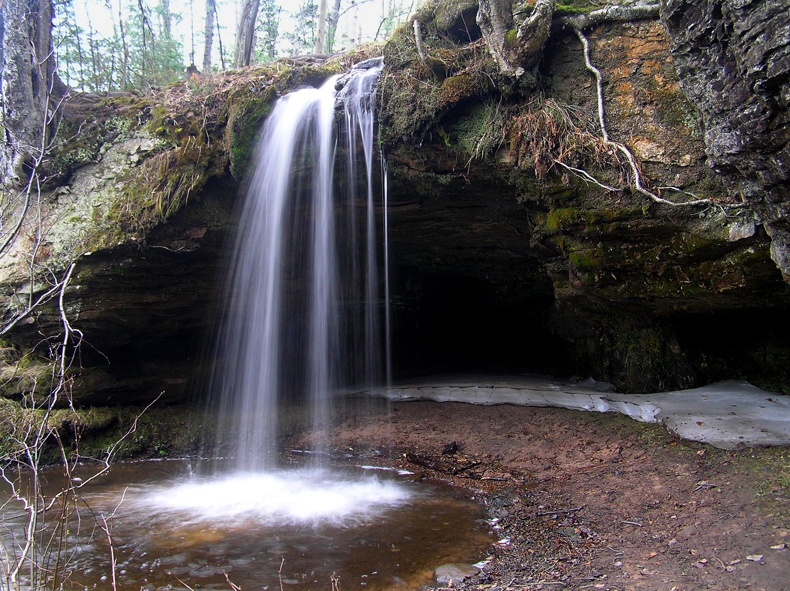 Scott Falls waterfall