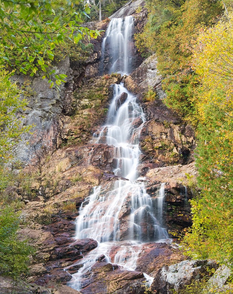 Agawa Falls waterfall