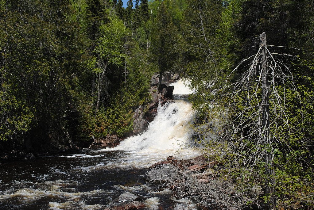Rainbow Falls waterfall