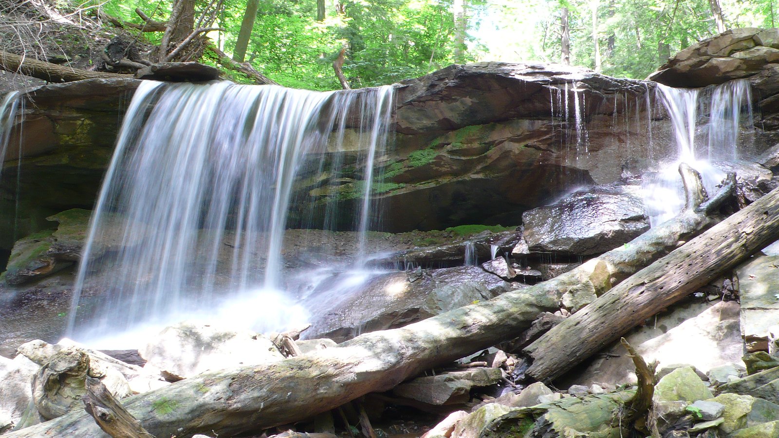 Tew's Falls waterfall
