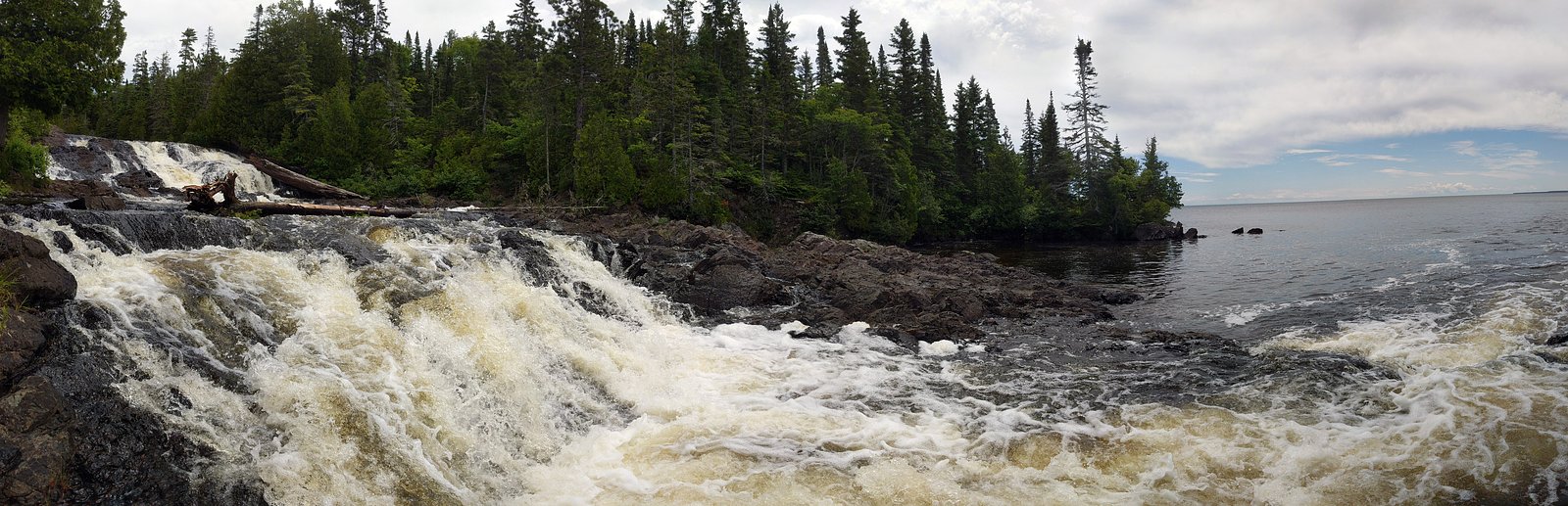 Montreal Falls waterfall
