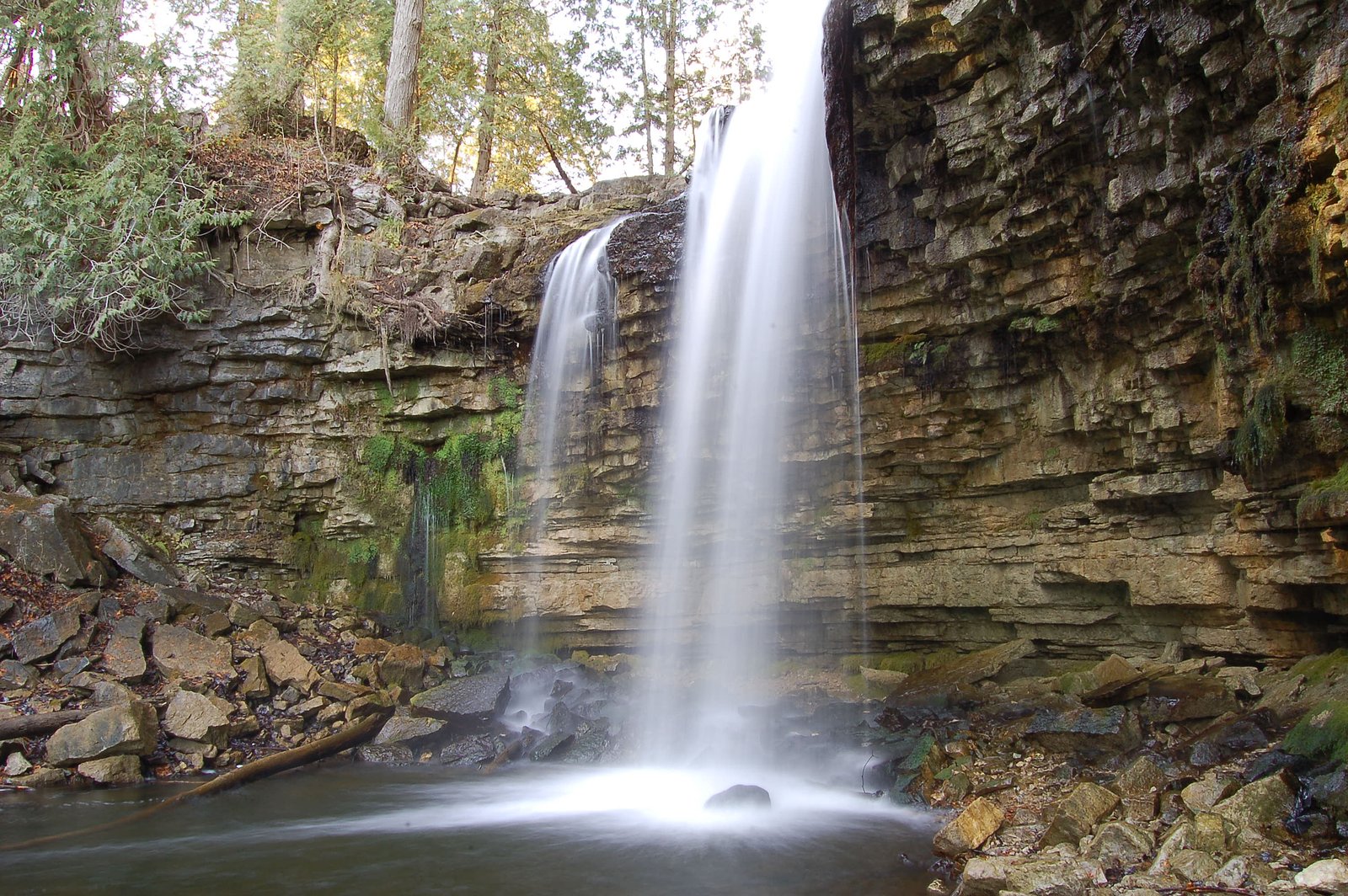 Hilton Falls waterfall