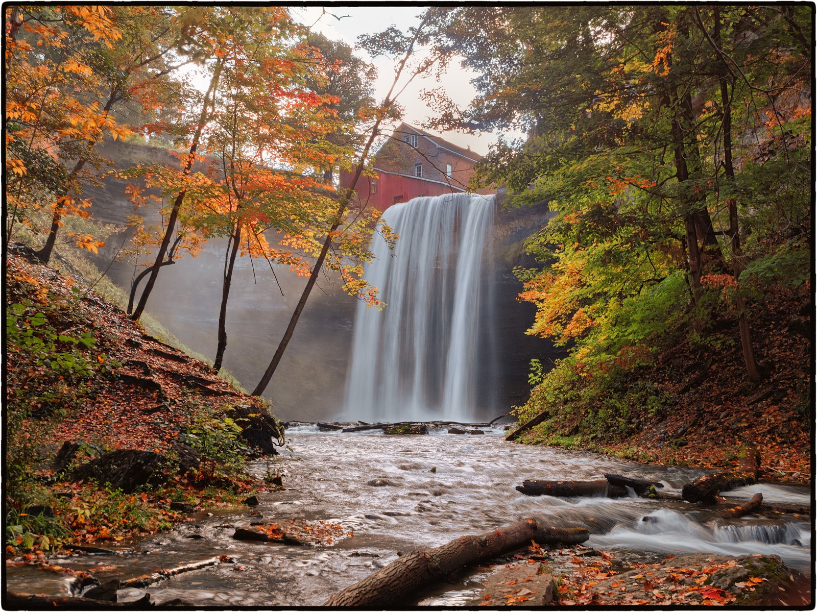 Lower Decew Falls waterfall