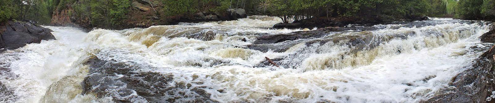 Egan Chute, Egan Chutes Provincial Park