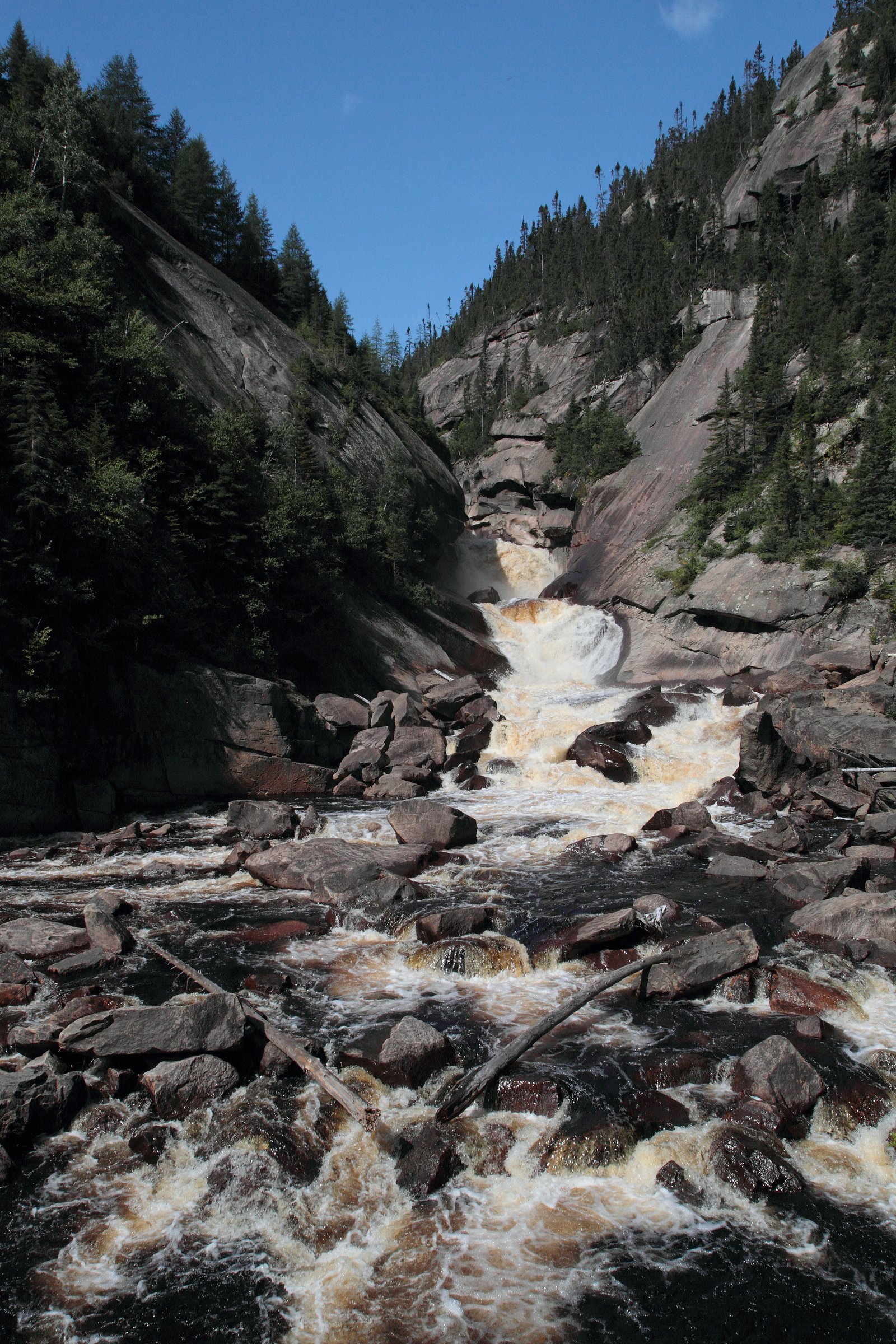 Chute MacDonald waterfall