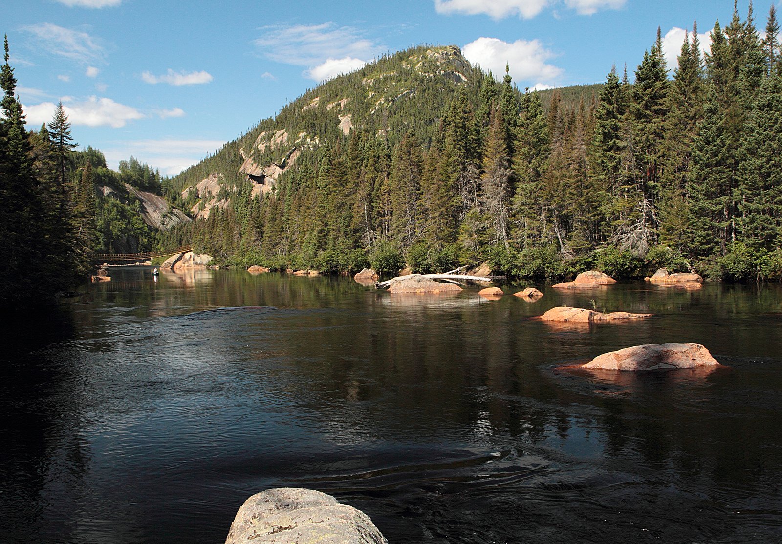 Chute MacDonald waterfall