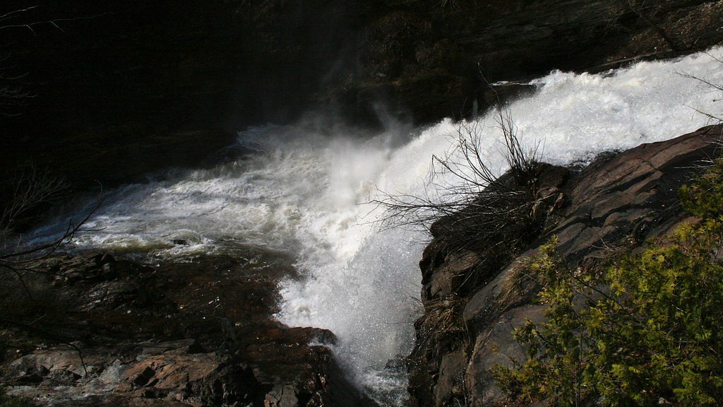 Chute Kabir Kouba waterfall