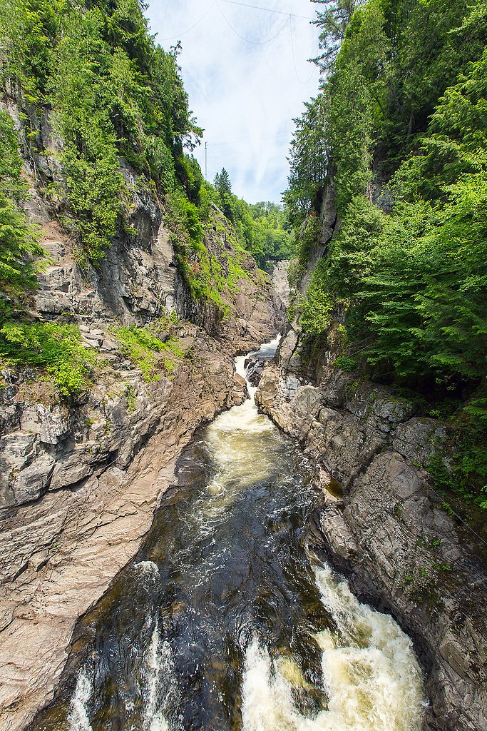 Chute Sainte-Anne waterfall