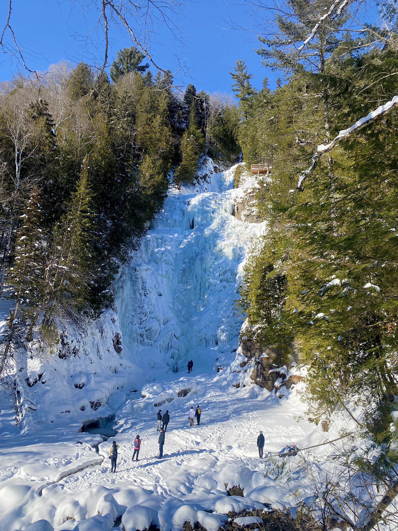 Chutes Jean Larose waterfall