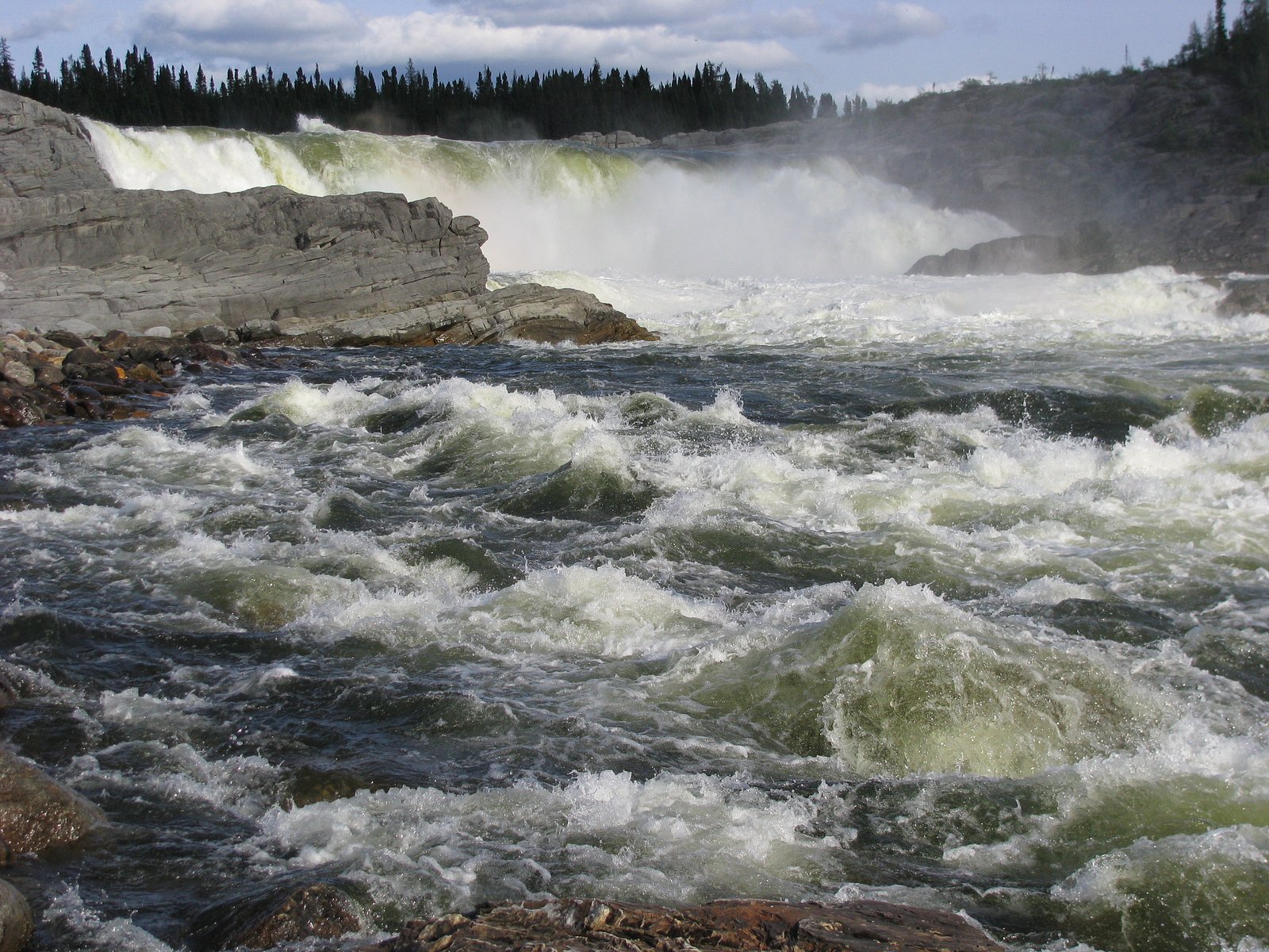 Chute du Calcaire waterfall