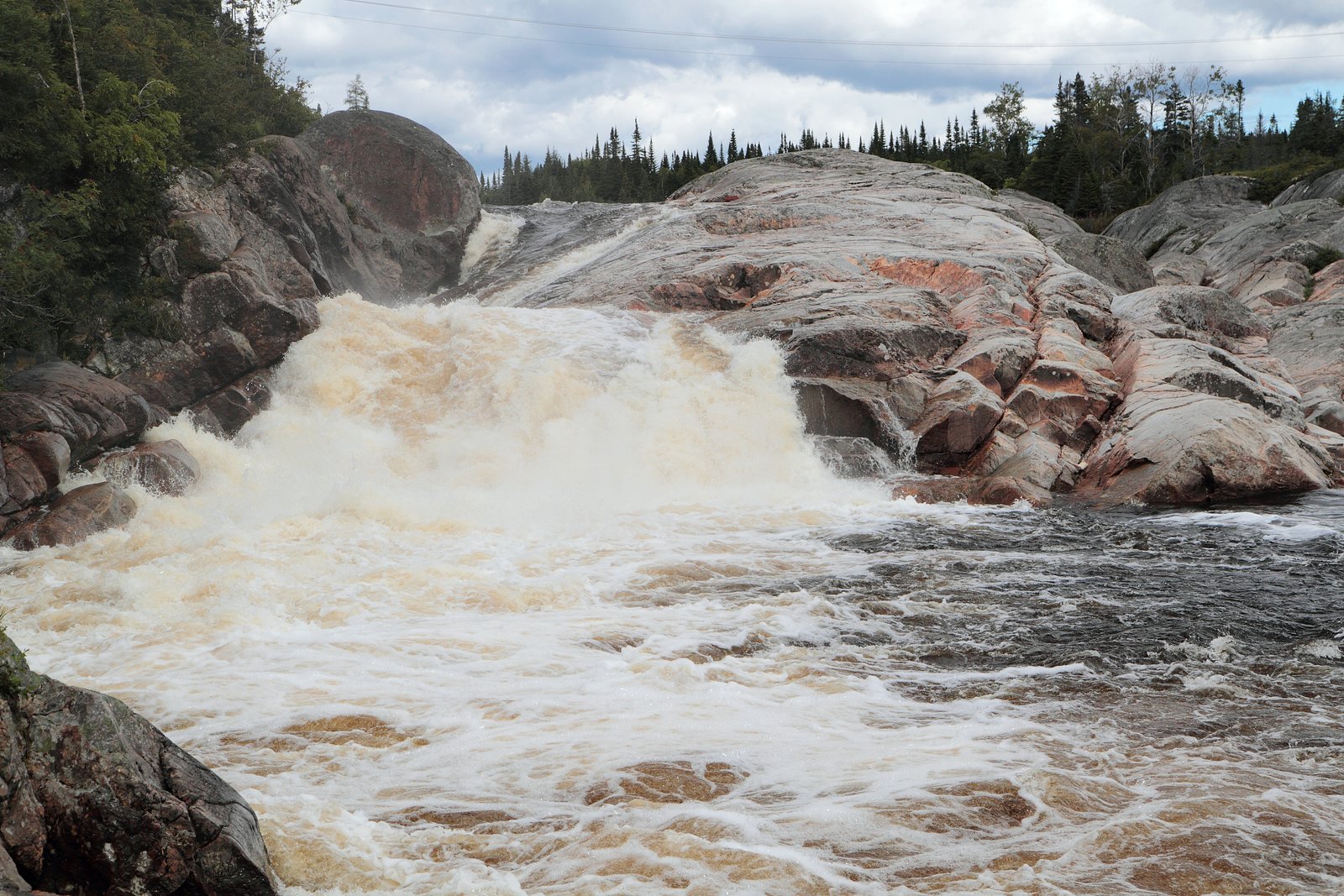 Chute du Petit-Sault waterfall