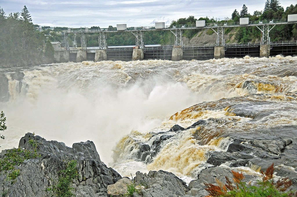 Cascade waterfall