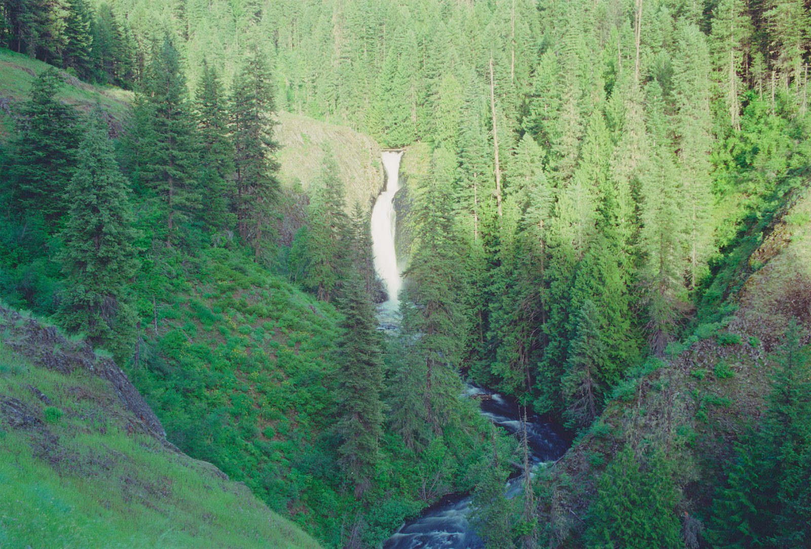 Elk Creek Falls waterfall
