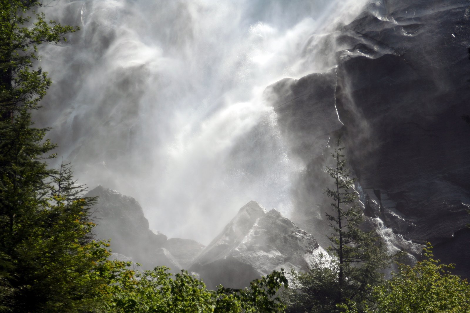 Shannon Falls, Stawamus Chief Park