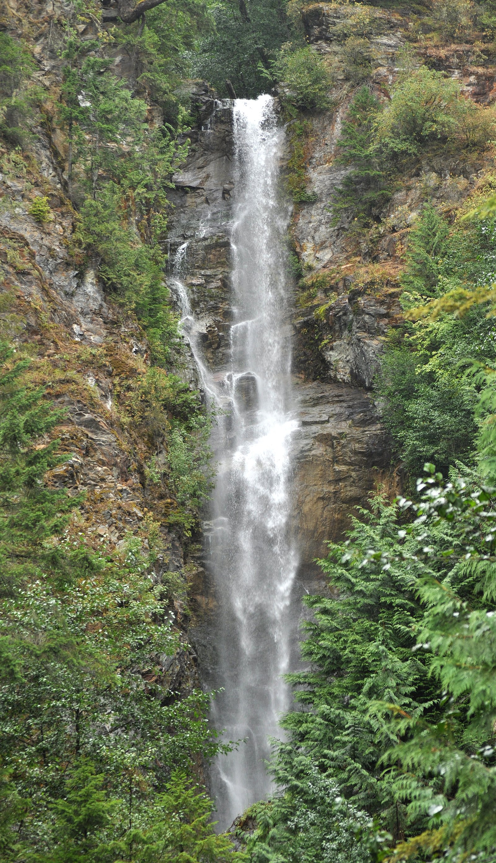 Rainbow Falls waterfall