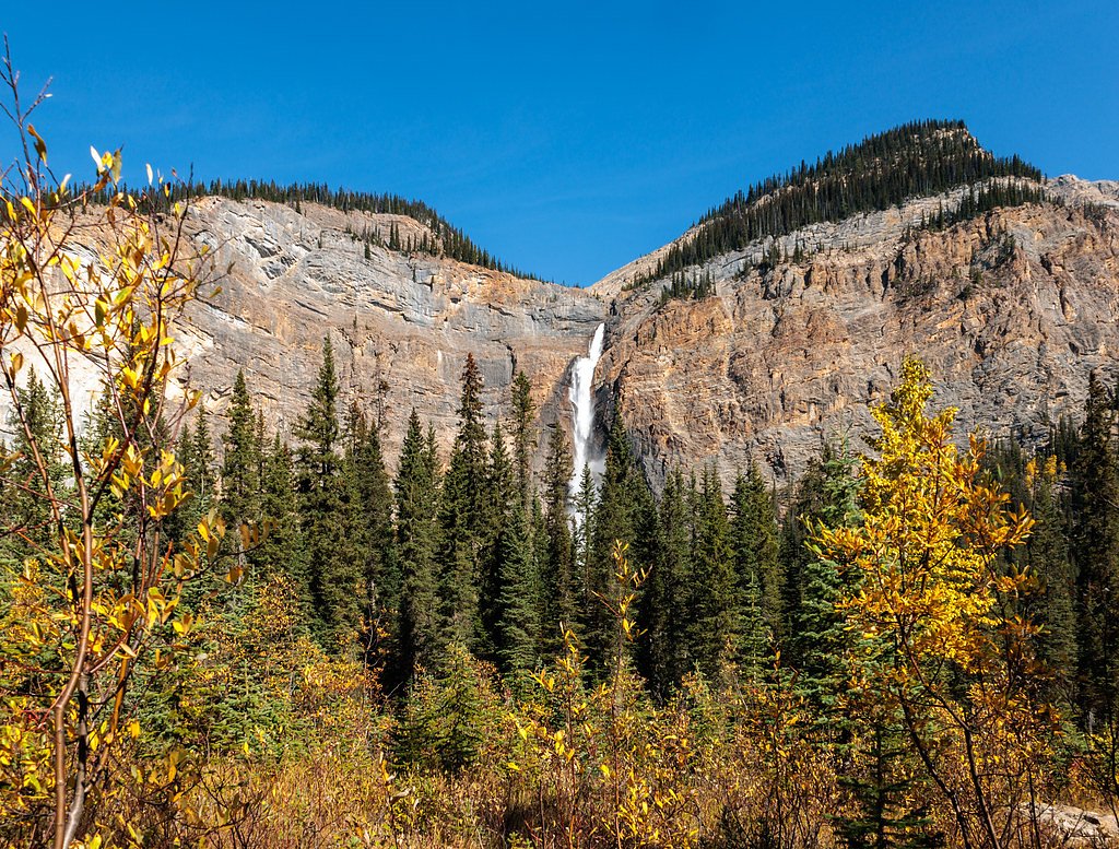 Takakkaw Falls waterfall