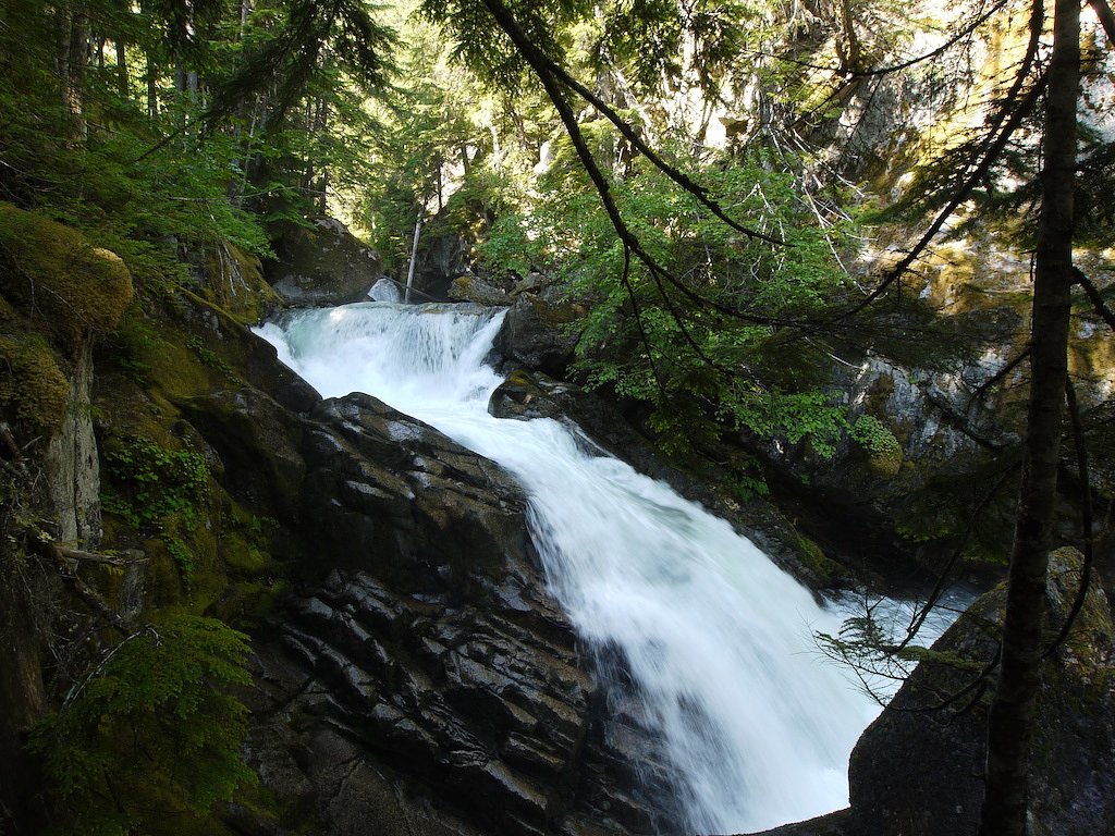 American Creek Falls waterfall