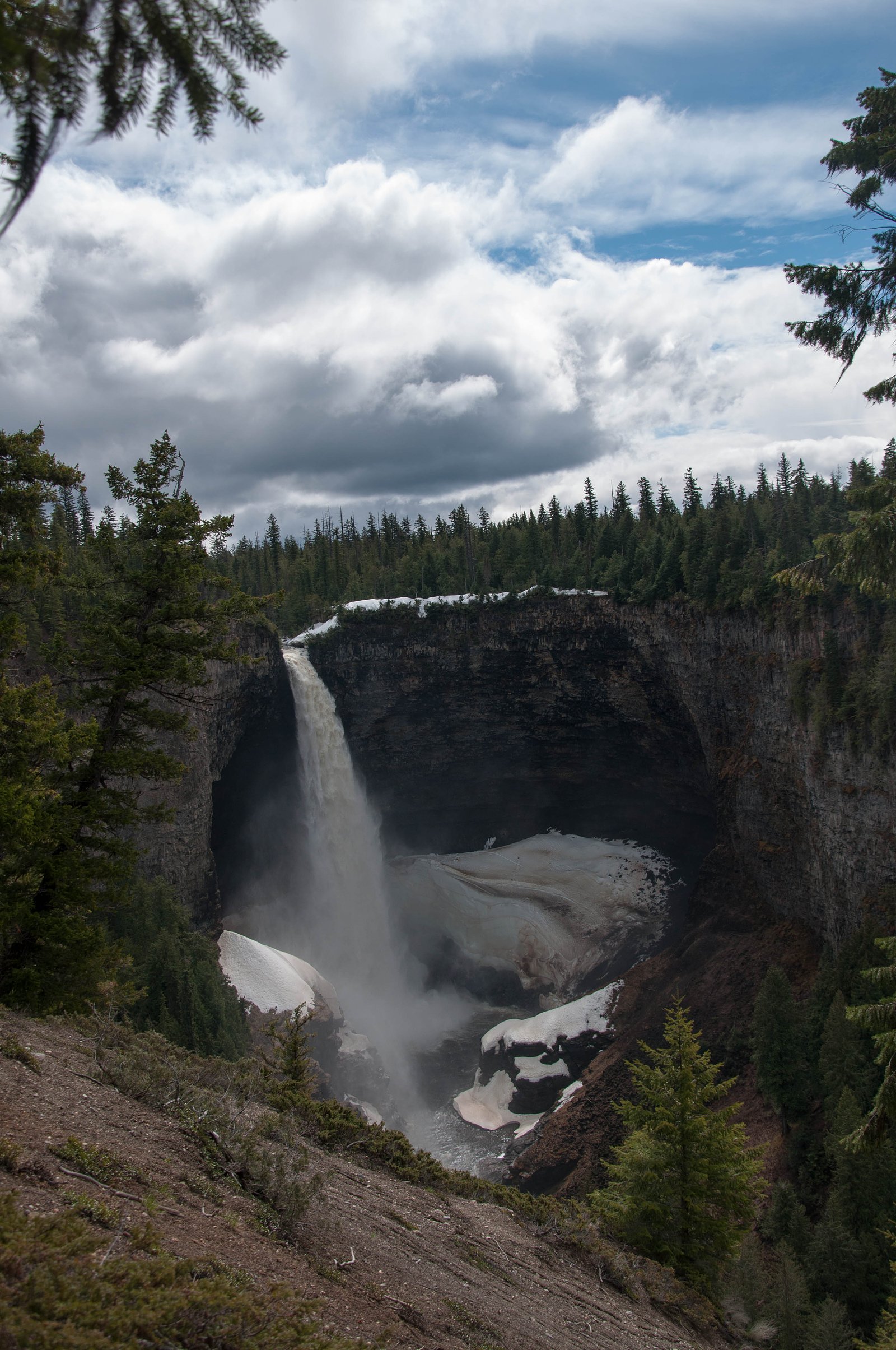 Cougar Falls waterfall